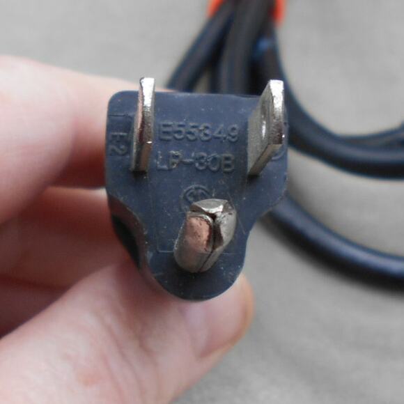 Longwell E55349 LP-30B 10A125V LS-13 6' Replacement Power Cord - Picture 2 of 4